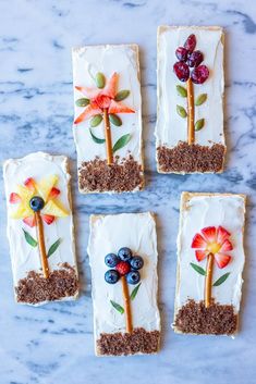 four flower garden graham crackers with white frosting