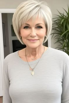 Short Hairstyle Women Over 50 Over 50 Round Face, Stacked Bob Haircuts For Women Over 50, Bob Lung, Short Stacked Hair, Stacked Hair, Edgy Short Hair