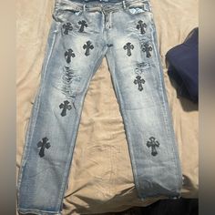 Men Cross Jeans By Zcl Size: 40 Gucci Jeans, Cross Jeans, Hail Mary, White Crosses, Jeans Men, Helix, Mens Fitness, Black Blue, Mens Jeans