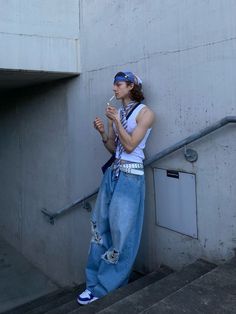 Streetwear Fashion Y2k, Aesthetic Male Outfits, Aesthetic Men, Edgy Grunge, Mens Trendy Outfits, Fashion Y2k, Street Style Outfits Men, Men Streetwear, Glasses Vintage