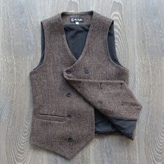 American Retro Tooling Vest Tweed Herringbone Multi-Pocket Waistcoat Sleeveless | eBay Iron Shelf, Laser Pointer, Import From China, Different Light, Herringbone, Color