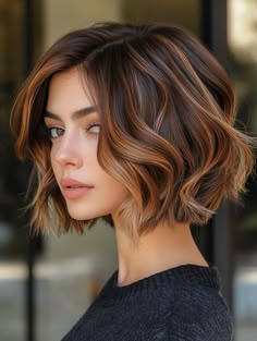 42 Stunning Lowlights Hair Color Ideas for 2024 Lowlights Hair Color, Lowlights Hair, Autumn Hair Colors, Stylish Hair Colors, Platinum Highlights, Rambut Brunette, Short Hair Highlights, Honey Brown Hair, Hair Color Caramel