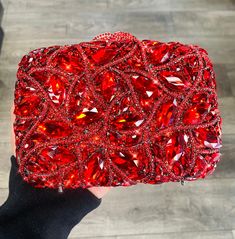 ✨Add some sparkle to your style with this lovely crystal rhinestone clutch. It makes a beautiful statement piece. 100% handmade. Crystals shine beautifully in any light💖. You're sure to catch eyes and get compliments wearing this cute bag! Suitable for any event or night out. Great for a gift idea🎁. Extra crystals & rhinestones are included.  *Silver interior  *Removable chain  *Snap lock closure  (Please allow 7-10 business days for shipping & handling) All sales are final. Items are quality checked before shipment. If received with any defective problems, please contact us within 7 days for repair. Brown Clutch, Beaded Clutch Bag, Red Clutch, Envelope Clutch Bag, Prom Girl Dresses, Rhinestone Clutch, Snap Lock, Red Abstract, Black Leather Wallet