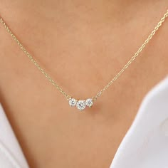 14K Gold Classic Trio Diamond Necklace – FERKOS FJ Single Diamond Pendant, Everyday Diamond Necklace, Simple Diamond Jewelry, Diy Necklace Ideas, Small Diamond Pendant, Small Diamond Necklace, Make Your Own Necklace, Diamond Necklace Simple, Delicate Gold Necklace