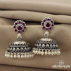 Jumkhas Aesthetic, Jhumka Earrings Aesthetic, Silver Jhumkas Indian, Jhumkas Aesthetic, Capsule Wardrobe Jewelry, Silver Jhumkas, Oxidized Jewellery, Earrings Fancy, Wedding Jewelry Sets Bridal Jewellery