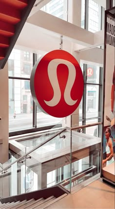 ♡ lululemon ♡ nyc ♡ Vision Board Lululemon, Lululemon Nyc, Educator Aesthetic, Lululemon Sign, Lululemon Shopping, Lululemon Store, Lululemon Branding, Christmas In The City, Things To Do In London