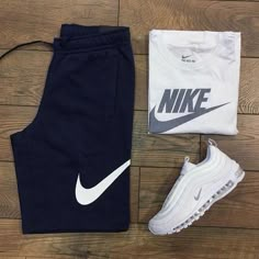 Instagram Nike Outfits Men, Nike Clothes Mens, Nike Clothes, Sneaker Shop, Hype Clothing, Dope Fits, Swag Outfits Men, Nike Air Max For Women, Shoes Sport