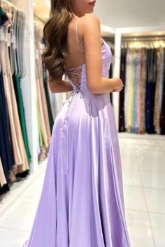 Prom Silk Dress Satin, Light Purple Prom Dress Long Simple, Prom Dress Lilac Lavender, Cute Purple Prom Dresses, Silky Prom Dresses, Prom Dress Light Purple, Light Purple Dress Prom, Light Purple Prom Dress Lavender, Purple Grad Dress