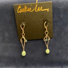 Earrings Set 2/Nwt Cookie Lee Earrings - Green Stones Buy 2 Or More Pieces Of Jewelry And Get A Jewelry Cleaning Cloth For Every 2 Pieces Purchased. "*** Bundle To Save *** *** Bundle To Save *** Bundle 2 Items For A 10% Discount Bundle 3 Items For A 15% Discount Bundle 4 Or More For A 20% Discount Elegant Green Nickel-free Clip-on Earrings, Green Metal Teardrop Earrings Elegant Style, Elegant Green Metal Teardrop Earrings, Elegant Green Teardrop Metal Earrings, Everyday Green Lever Back Earrings, Green Dainty Dangle Earrings, Dainty Green Dangle Earrings, Cookie Lee Jewelry, Starburst Earrings