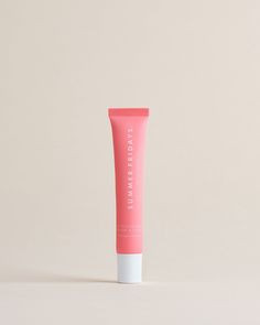 This 100% vegan lip balm conditions and soothes dry lips while providing a touch of sheer pink color. Butter up for instant moisture, color and shine with a blend of buttercream and a hint of sweet sugar flavor. Allure Best of Beauty Award - Best Lip Balm Limited to three units per customer. Summer Fridays Lip Balm Pink Sugar, Summer Fridays Pink Sugar, Summer Fridays Lip Balm, Summer Fridays Lip Butter Balm, Summer Fridays Lip, Summer Friday, Lip Butter Balm, Vegan Lip Balm, Skin Care Quiz