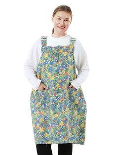 PRICES MAY VARY. Our Plus Size No Ties Apron has crisscross straps in the back and simply slips over your head for great coverage. It hangs from your shoulders for the most comfortable fit you ever had. Wear it all day and you won't even notice you have it on. Straps are built into the design. Extra large ruffled pockets will carry your things without falling out as you move around. Material: 80% Cotton and 20% Line Blended. This aprons is made of washed cotton linen, it’s a high-grade fabric, w Plus Size Cross Back Apron Pattern Free Printable, Japanese Apron Pattern Free Plus Size, Women’s Apron Pattern, Sleeveless Cotton Apron With Pockets, Kawaii Apron Plus Size 4xl, Branded Aprons, Artist Smock, Work Aprons, Tie Design