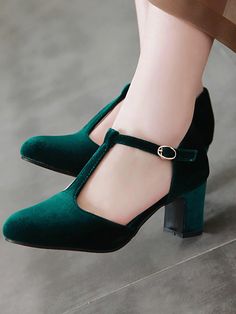 Retro T-Strap Mary Jane High Heel Shoes – Retro Stage - Chic Vintage Dresses and Accessories Halter Dress Short, Zapatos Mary Jane, Mary Jane High Heels, Velvet Shoes, T Strap Heels, Chunky Heels Sandals, Thick Heel, Buckle Sandals, Green Suede