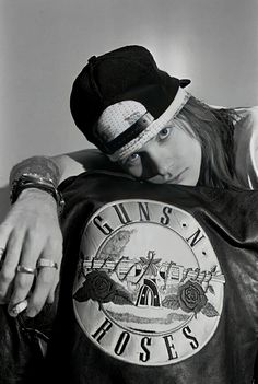 Alx rose💥 Axel Rose, Axl Rose, Rock Metal, Rock N, Rock Bands, Rock N Roll, Rock And Roll, A Man, Long Hair