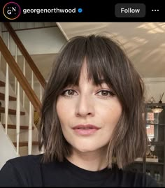 Bob French Bangs, Midi Bob With Bangs, Midi Bob Haircut With Bangs, French Bob Straight Hair, Razor Bob, Bob Straight Hair, Modern Bob Hairstyles, Bob Haircuts With Bangs, Bob Straight