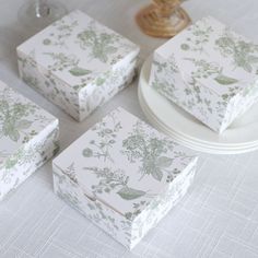 25 Pack White Sage Green Paper Favor Boxes in French Toile Pattern, Cardstock Party Shower Candy Gift Boxes - 4"x4"x2" Sage Green Style, Candy Favor Boxes, Candles Coffee, Bahamas Wedding, Gift Boxes With Lids, Kids Birthday Party Decoration, Sage Green Floral, Toile Pattern, Bridesmaid Boxes