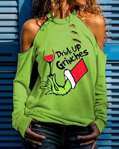 Cold Shoulder Outfit, Ugly Sweater Ideas, Grinch Christmas Party, Estilo Hipster, Grinch Shirts, Grinch Party, Grinch Christmas Decorations, Christmas Tops, Cold Shoulder Long Sleeve