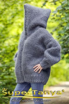 Bluish grey mohair cardigan with full zipper closure by image 9 Fuzzy Mohair Sweater, Thick Jacket, Icelandic Sweaters, Big Knits, Handmade Knitwear, Aran Sweater, Bluish Gray, Mohair Cardigan, Vintage Ski