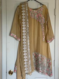 XL Pakistani hand-stitched Designer dress, made to be worn in special events or even casually! Party Salwar Kameez Hand Embellished With Long Sleeves, Hand Embellished Long Sleeve Salwar Kameez For Parties, Party Long Sleeve Hand Embellished Salwar Kameez, Bohemian Silk Kurta For Parties, Bohemian Silk Party Kurta, Fitted Anarkali Kurta Hand Embellished, Fitted Anarkali Kurta With Hand Embellished Details, Bohemian Embellished Kurta For Spring, Hand Embellished Long Sleeve Kurta For Party