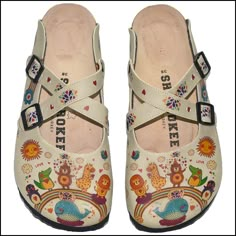 CUTE ANIMALS Themed Comfortable Women's Clogs, Spring Shoes, Summer Shoes, Handmade Clogs by AgataAlessa on Etsy Women’s Clogs, Vintage Clogs, Clogs For Women, Clogs And Mules, Funky Shoes, Crazy Outfits, Funky Outfits, Blank Paper, Women's Clogs