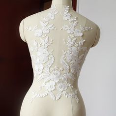 * super Exquisite ivory bridal lace applique , thick ivory floral embroidery , very chic and beautiful * Beautiful lace panels - Good quality and very suitable for the camisole* Graceful ivory color, perfect choice for wedding gown / bridal dress decor, bodice , wedding dress applique, bridal headpiece applique, evening gown applique, sash applique, wedding cale candle applique , bridal accessories ,wedding projects .* Applique height is about 40 cm and width is 31 cm price is for one piece ,mor Black Bridal Veil, Bodice Applique, Bridal Applique, Bridal Headdress, Black Bridal, Diy Bridal, Embroidered Bodice, Embroidered Lace Fabric, Alencon Lace