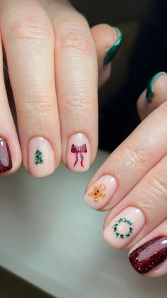 Bow's and gingerbread what more could you want from a set of nails??
@emfarrell13 Gingerbread Nails, Perfect Manicure, Luxury Skincare, Nail Polishes, The Salon, Nails Inspo, Skincare Makeup, Beauty Shop, Beauty Brand