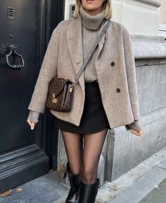 Vineyard Winter Outfits, Camel Jacket Outfit, Cold Day Outfits, Working Girl Outfits, Boston Outfits, Trendy Fall Outfits, Girly Outfits, Winter Looks