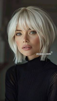 Blonde Hair At Home, Chin Length Hair, Penteado Cabelo Curto, Platinum Blonde Hair, Short Hair With Bangs