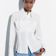 Nwt Zara White Dressy Poplin Shirt Size M 4437/059 Fitted Poplin Shirt For Daywear, Fitted White Poplin Top, Elegant Poplin Shirt For Spring, Elegant Spring Poplin Shirt, Formal Poplin Blouse For Spring, Chic Zara Blouse With Pockets, Summer White Poplin Blouse, Chic Poplin Shirt For Work, White Poplin Shirt For Spring