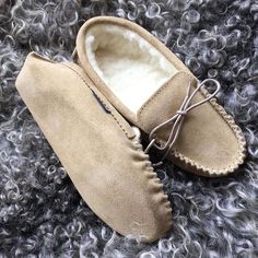 Lambland - The finest name in Leather and SheepskinProduct Details: Our Suede moccasin slippers have been beautifully handcrafted in Great Britain using genuine suede and lambswool and are a very popular addition to our ever expanding catalogue.We are proud of our Slippers and Moccasins and believe they offer superb value for money.Sole: SuedeColour: Beige, Navy, Brown, GreyStyle: Moccasin SlippersMaterials: Full suede outer with luxurious lambswool liningFeatures: Suede Sole, Fully adjustable l Moccasin Slippers, Suede Moccasins, Tie Men, Lace Tie, Men Suede, Moccasins Slippers, Colour Beige, Gifts For My Boyfriend, Pink Style