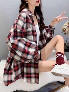 Loose Plaid Long-Sleeved Shirt | Hyunjin - Loona Red S