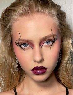 Eyeliner Video, Black Eyeliner Makeup, Trippy Tattoo, Artsy Makeup, Wine Lips, Vampire Bride, Halloween Makeup Inspiration