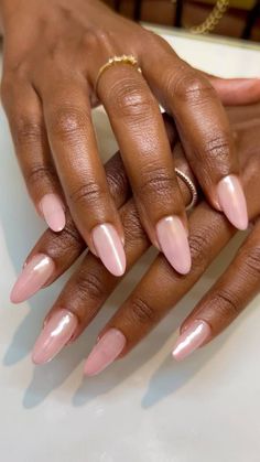 Chrome Gel Nail Designs, Chrome Nails On Black Women, Natural Pink Almond Nails, Black Tie Nails Classy, Pink Ombre Chrome Nails, Pink Pearlescent Nails, Pink Nails On Brown Skin, Pink Chrome Nails French Tip, Clear Chrome Nails