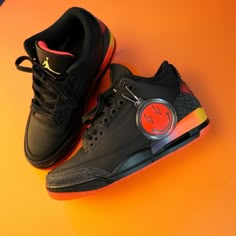 JORDAN 3 RETRO J BALVIN RIO www.Snkr.com.co - La espera terminó y es oficial la información para Colombia, Nike Air Jordan 3 de la colaboración con JBalvin “Rio” estará disponible en www.snkr.com.co el día 22 de mayo preventa disponible. - Ven por ellos 🔥 . . #Jordan #Jbalvin #jordan3balvin Best Nike Sneakers, Dream Sneakers, Nike Air Jordan 3, Jordan Retro 3, Retro 3, Jordan 4s, Kicks Shoes, Jordan 3 Retro, Retro 4