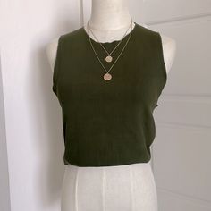 Zara Sleeveless Cropped Tank Top. Army/ Olive Green. Chic Crop Tank Top For Layering, Trendy Sleeveless Crop Top For Layering, Chic Cropped Tank Top, Trendy Green Tank Top For Layering, Chic Green Sleeveless Tank Top, Summer Cropped Tank Top For Layering, Cropped Tank Top For Summer Layering, Chic Green Tank Vest, Zara Summer Tank Top