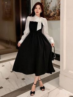 Elegent Women Dress, Dinner Date Outfit Korean, Unusual Dresses Unique, Work Event Dress Evening, Black White Dress Elegant, Fancy Dresses Modest, Black Modest Dresses, Classic European Style Fashion, Black And White Clothes For Women