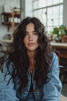 Long Layered Brown Hair, Medium Length Hair Brunette, Long Textured Haircut, Mid Back Length Hair, Wavy Brunette Hair, Pale Skin Dark Hair, Herb Products, Long Wavy Haircuts, Rambut Brunette