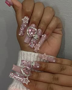 Nails Pink Acrylic, Occasion Nails, Nails Bling, Kitty Nails, Fake Nails Designs, Pedicure Manicure