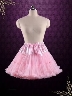 Cute skirt petticoat made with soft tulle, can be worn as skirt or under your wedding dress as a petticoat. Length approx 23 inches Turnaround time is around 6 weeks if not in stock. Eras Tour Costume, Hippie Modern, Frilly Skirt, Pink Tulle Skirt, Princess Skirt, Ruffles Fashion, Love Free, Cute Skirt, Soft Tulle