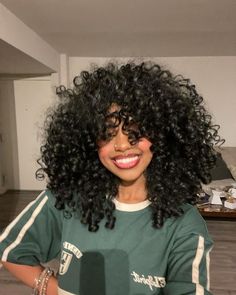 Curly Cut Inspo Pics, Afro Cuts For Women, Beautiful Natural Curly Hair, Poofy Hair, Shaving Your Head, Bold Women, Buzz Cuts, Cute Curly Hairstyles, Pelo Afro