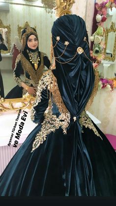 Turkish Bride, Hijabi Bride, Wedding Hijab Styles, Bridal Hijab Styles, Hijabi Brides, Muslimah Wedding Dress, Nikah Dress, Muslimah Wedding, Muslim Brides