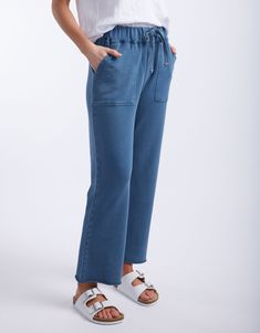 white-co-raw-edge-lounge-pant-denim-womens-clothing Casual Mid-rise Everyday Bottoms, Soft-washed Casual Spring Bottoms, Spring Casual Soft-washed Bottoms, Relaxed Fit Wide Leg Jeans With Drawstring, Casual Soft-washed Bottoms For Fall, Wide-leg Denim Bottoms With Drawstring, Wide Leg Denim Bottoms With Drawstring, Relaxed Mid-rise Everyday Pants, Relaxed Washed Cotton Pants