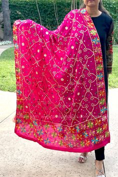 Pink Pure Silk Gotta Phulkari Dupatta M11 at PinkPhulkari California Phulkari Pants, Ladies Sangeet, Phulkari Embroidery, Phulkari Dupatta, Embroidery On Kurtis, Kurti Embroidery Design, Embroidered Leather, Gold Velvet, Boutique Dress Designs