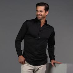 Quattro Flex Dress Shirt with Semi-Spread Collar Black – Collars & Co. Dress Collar, Collar Stays, Fabric Technology, The Firm, Clothing Brands, Favorite Dress, Collar Dress, Golf Shirts, A Jacket