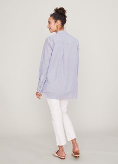 In lightweight cotton shirting, HATCH's spin on the classic button down hits all the marks: a crisp collar, inverted pleat at center back and stiff banded cuffs with a bias body, gusset piecing and a notched hem that flatters as your shape changes.The Classic Buttondown is worn here withThe Maternity Kick Flare Crop. Hatch Maternity, White Stilettos, Crop Flare, Pregnancy Wardrobe, Pregnancy Stages, Kick Flares, Cropped Flares, Maternity Jeans, Nursing Bra