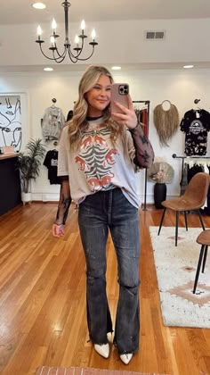 Concert Outfit Koe Wetzel, Leather Leggings Western Outfit, Salon Outfit Ideas Stylists Plus Size, Casual Country Bar Outfit, Jt Concert Outfit, Mesh Undershirt Outfit Western, Western Winter Concert Outfit, Country Bar Outfit Night Plus Size, Koe Wetzel Concert Outfit Plus Size