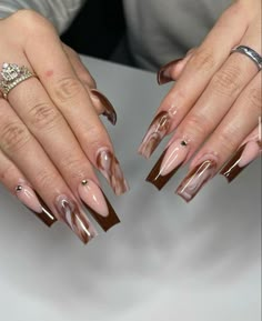 Brown Nails Design Coffin, Coffin Nail Ideas Fall, Marron Nails, Baddie Fall Nails, Brown And White Nails, Brown Acrylic Nails, Brown Nails Design, Fall Acrylic