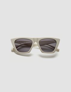 Our Classic Sunglasses are the first design in our Classic Collection. These everyday, versatile shades will be the first that you grab to style your outfit. All orders placed during major sale periods (11/28-12/4) are Final Sale. Holiday shipping cutoff is 12/12. All orders placed after 12/12 will ship 12/29.