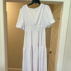 Never Worn - Bought For Engagement Pictures Did Not Wear Amazon V-neck Dresses For Brunch, Amazon White Vacation Dress, V-neck Brunch Dresses By Amazon, White Amazon Dresses For Vacation, White Vacation Dresses By Amazon, Spring Vacation Maxi Dress By Amazon, Spring Vacation Maxi Dress From Amazon, Chic Amazon Midi Dress For Vacation, White Summer Dress From Amazon