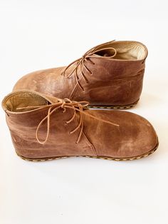 Barefoot Shoes Woman, Cute Boots For Women, Safari Clothes, Best Barefoot Shoes, Homemade Shoes, Minimalist Boots, Artistic Shoes, Future Clothing, Barefoot Boots