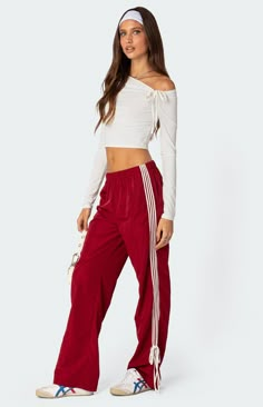 Remy Ribbon Track Pants Kyunghee University, Super Bowl Outfit, Dance Fits, Gameday Fits, Track Pants Outfit, Visionary Fashion, Gameday Outfits, Fit Board, Sweatpants Women